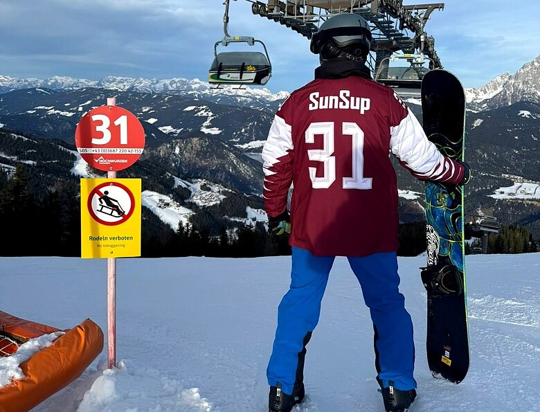 SunSUP ziemas brauciena dalībnieki kalnos
